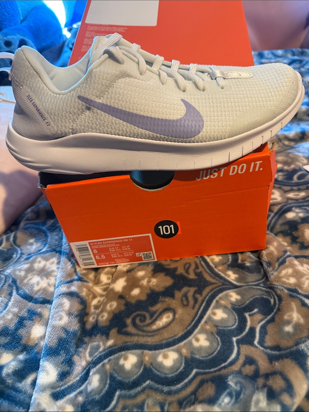 Nike Light Gray Ankle Running Shoes with Lavender Swoosh